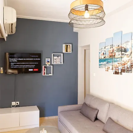 Sunny Penthouse For Balcony Lovers