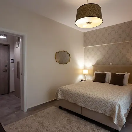 Tropicana Apartment