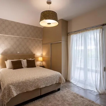 Tropicana Apartment *