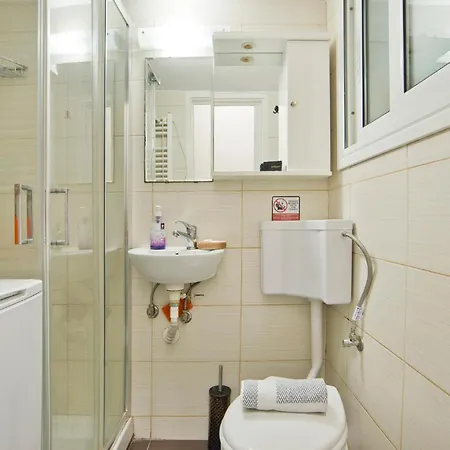 Cozy At Kallithea *