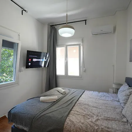 The Cozy Studio, Nea Smyrni