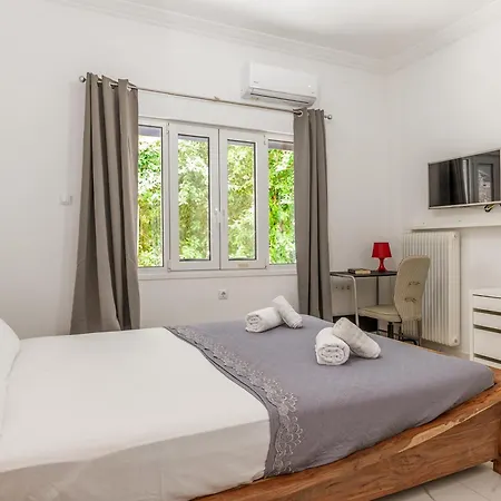 The Omonoia Modern, 3bd * Atenas