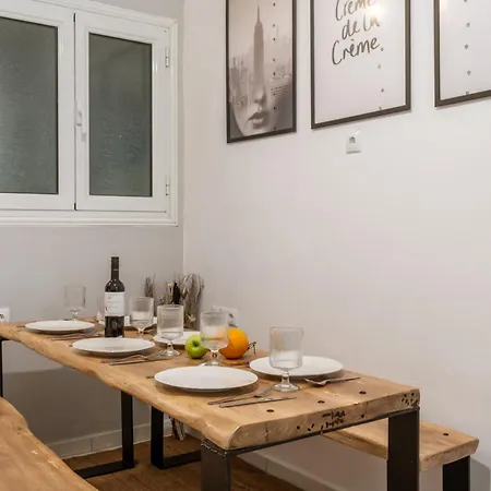 The Omonoia Modern, 3bd * Atenas