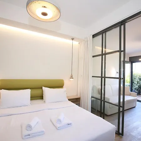 Emily In - Chic Flat With Terrace Syntagma E1 Athens