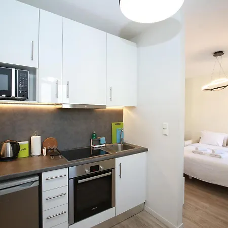 Emily In - Chic Flat With Terrace Syntagma E1 Apartment