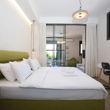 Emily In - Chic Flat With Terrace Syntagma E1