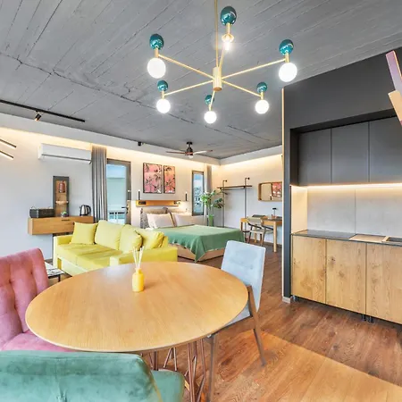 Eos Luxury Loft By Edrano 8essentially Apartment *
