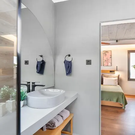 Eos Luxury Loft By Edrano 8essentially