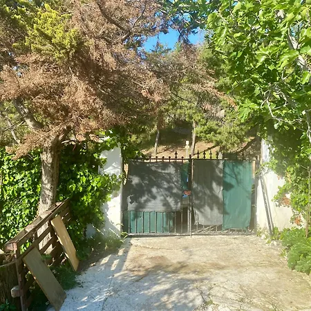 20 Mins From Centre, Rural House Holiday home