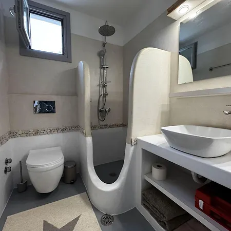 Argana Home Sleeps 5 Plaka Beach With Private Pool Holiday home *