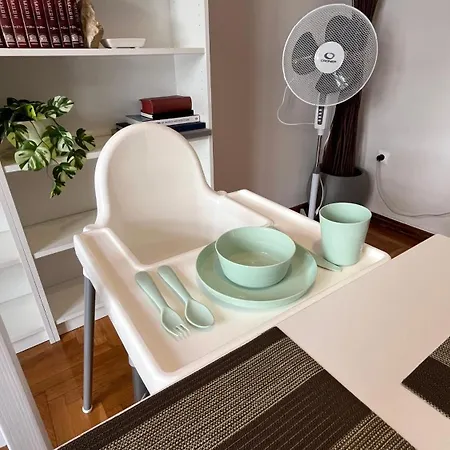 Apartment 4 Newly Renovated Charming Steps From Panormou Metro Station *
