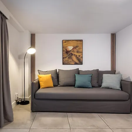 Apartment Trikoupi 95