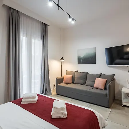Apartment Trikoupi 95 *