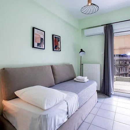Aris123 By Smart Cozy Suites: