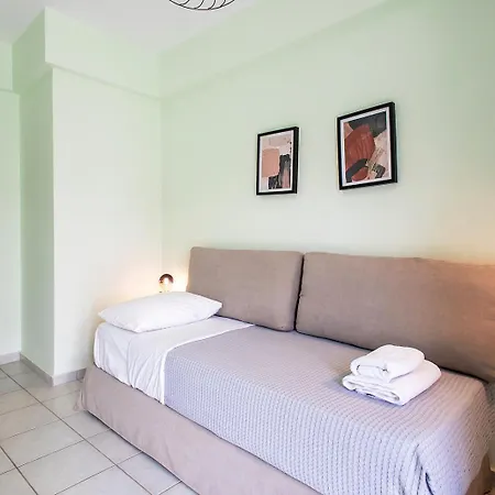 Aris123 By Smart Cozy Suites: Aparthotel Athens