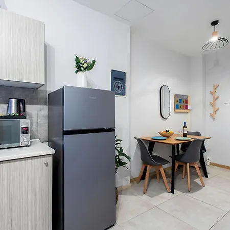 Aris123 By Smart Cozy Suites: Athens