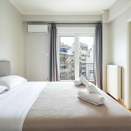 Aris123 By Smart Cozy Suites: Aparthotel