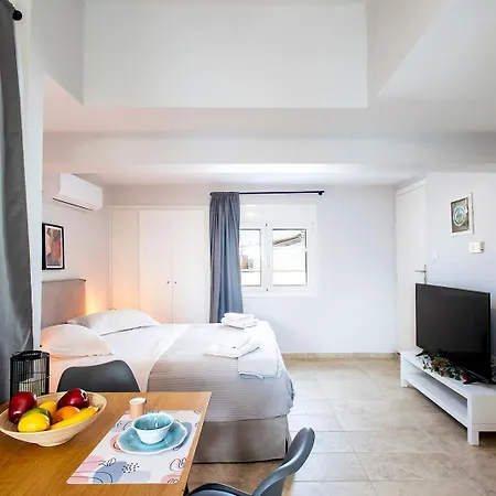 Aris123 By Smart Cozy Suites: Aparthotel