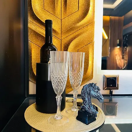 Luxury Designed Penthouse Center Near Metro Jaccuzi Fireplace View Bar Art Apartment Athens