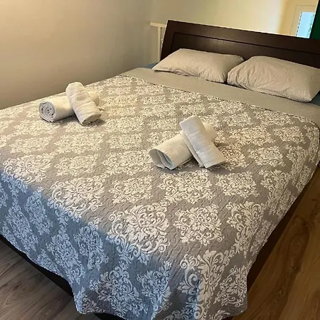 Apartment Cozy Mezonette Near Center Near Metro