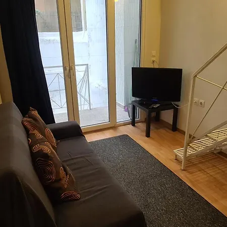 Cozy Mezonette Near Center Near Metro Apartment *
