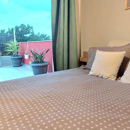 Vouliagmeni Floor Maisonette Appartamento