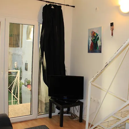 Apartment Cozy Mezonette Near Center Near Metro Athens