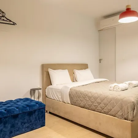 Tsakalof 10a Center By Zeussuites Apartment
