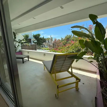 Villa Laguna Blue - Kavouri Vouliagmeni Front