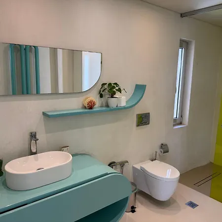 Villa Laguna Blue - Kavouri Vouliagmeni Front