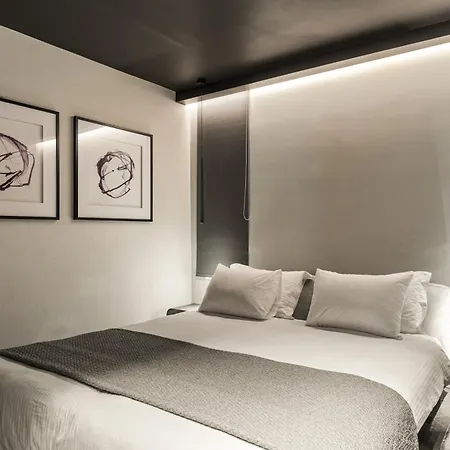 Nikiou Luxury Hotel