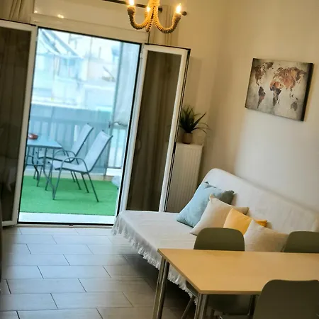 Apartment Penthouse With An Incredible View 350m From Metro Station!