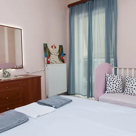 Lovely In Peristeri Αθήνα