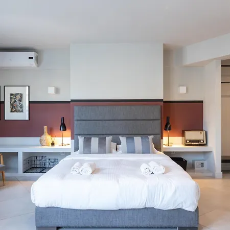 Superb With Rooftop, Perfect For 5 Guests, 85sqm * Athens