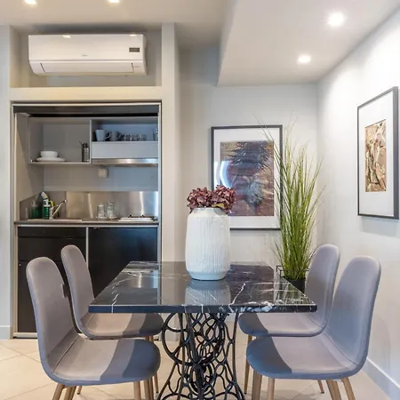 Apartment Superb With Rooftop, Perfect For 5 Guests, 85sqm