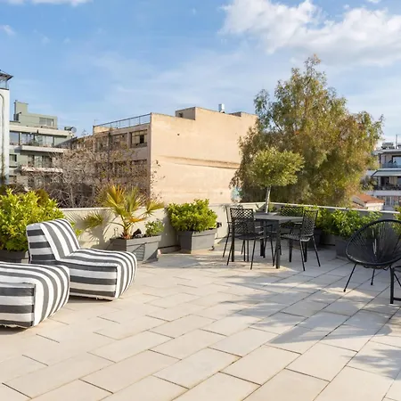 Superb With Rooftop, Perfect For 5 Guests, 85sqm Apartment *