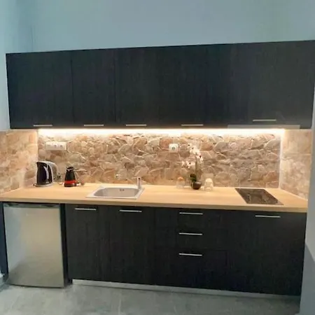 Thissio Luxury *