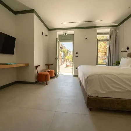 Hotel Whisper Boutique 4*