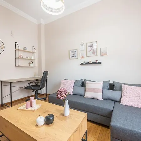Ble Elia Karyatis Suite