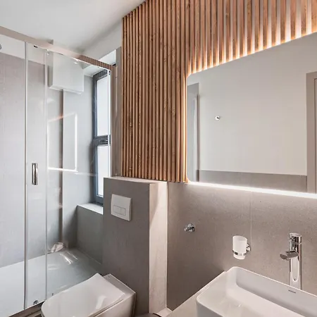 Aparthotel Airio *