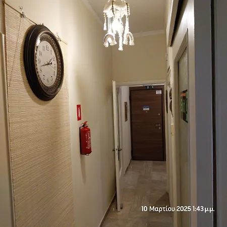 Apartment Cozy & Bright 50m From Subway -agios Antonios