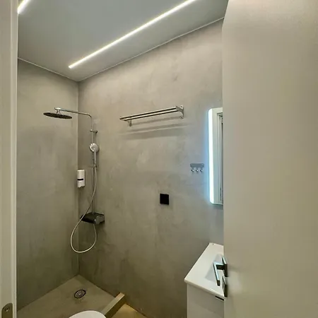 Erato Kodriktonos By Zeus Apartment *