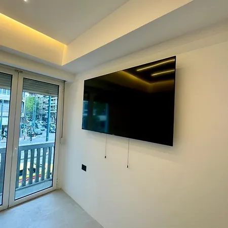 Apollon Kodrigktonos By Zeus Apartment *
