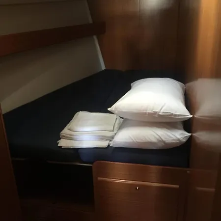 Botel Zaba Sailing Athens