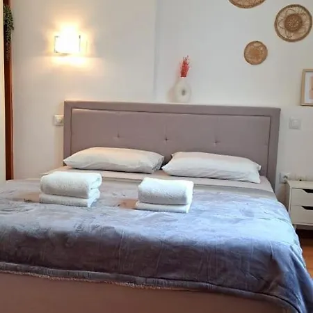 Kolonaki Luxe Living Apartment