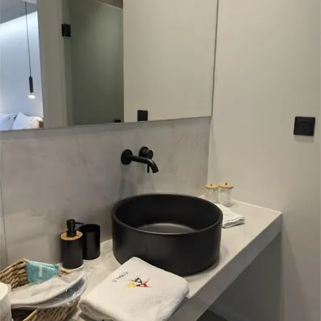 Aparthotel Triple A - Golden Eight - On Aiolou Downtown - Free Parking! Athens