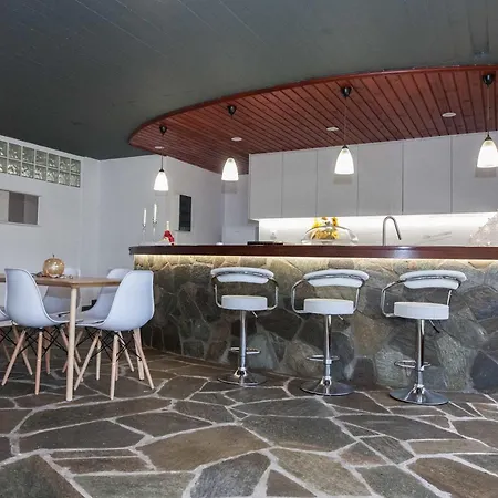 Romantic Stone Getaway Retreat In Nature-loved Penteli *