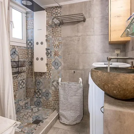Live Like A Local - 15' To Monastiraki, Petralona Apartment