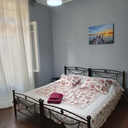 Pensjonat Atiki Metro Shared Bathroom And Kitchen