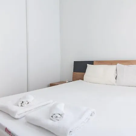 Modern Luxury 2 Bd In Kallithea Athen